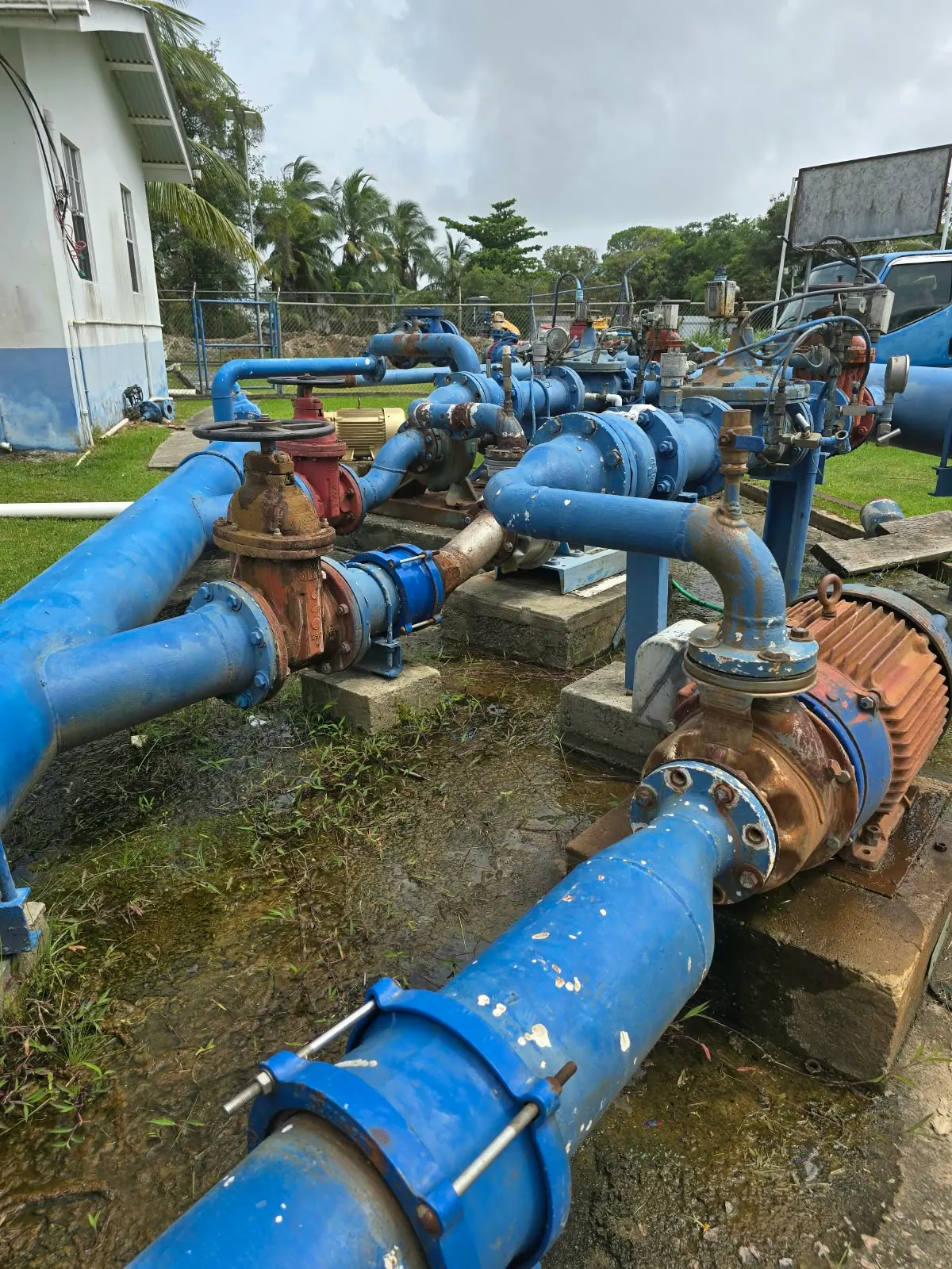 Industrial water pumping and piping system