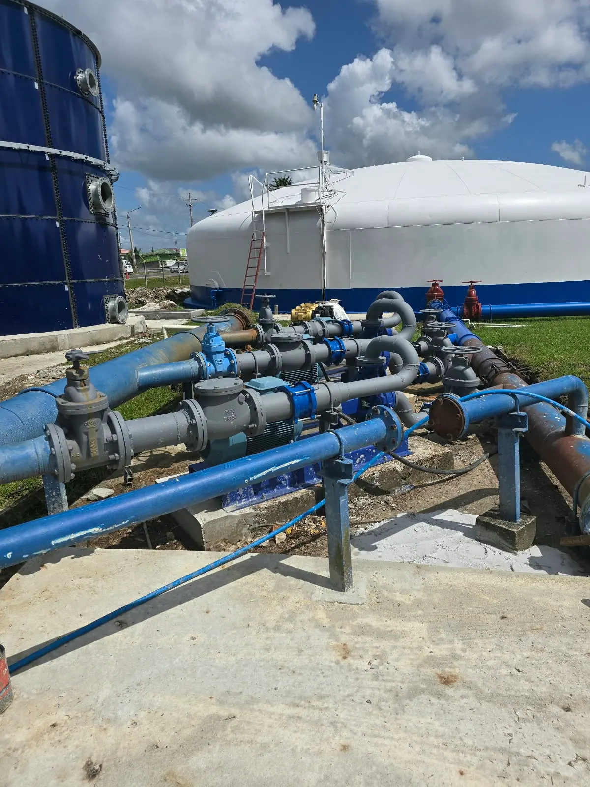 Water tanks with industrial pumps, valves and pipework